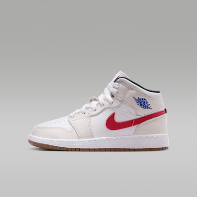 Air Jordan 1 Mid Genç Çocuk Ayakkabısı. Nike TR Air Jordan 1 Mid Genç Çocuk Ayakkabısı. Nike TR
